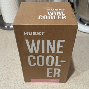 HUSKI Wine Cooler in Powder Pink NIB